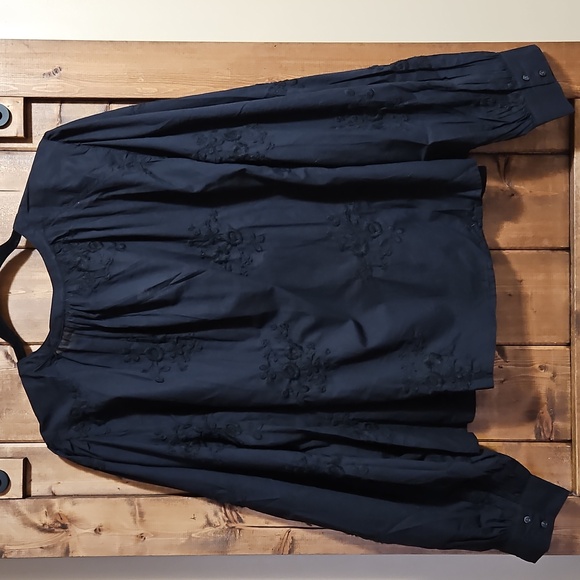 Old Navy Black Button Front Embroidered Cotton Blouse XL NWT - Picture 4 of 16